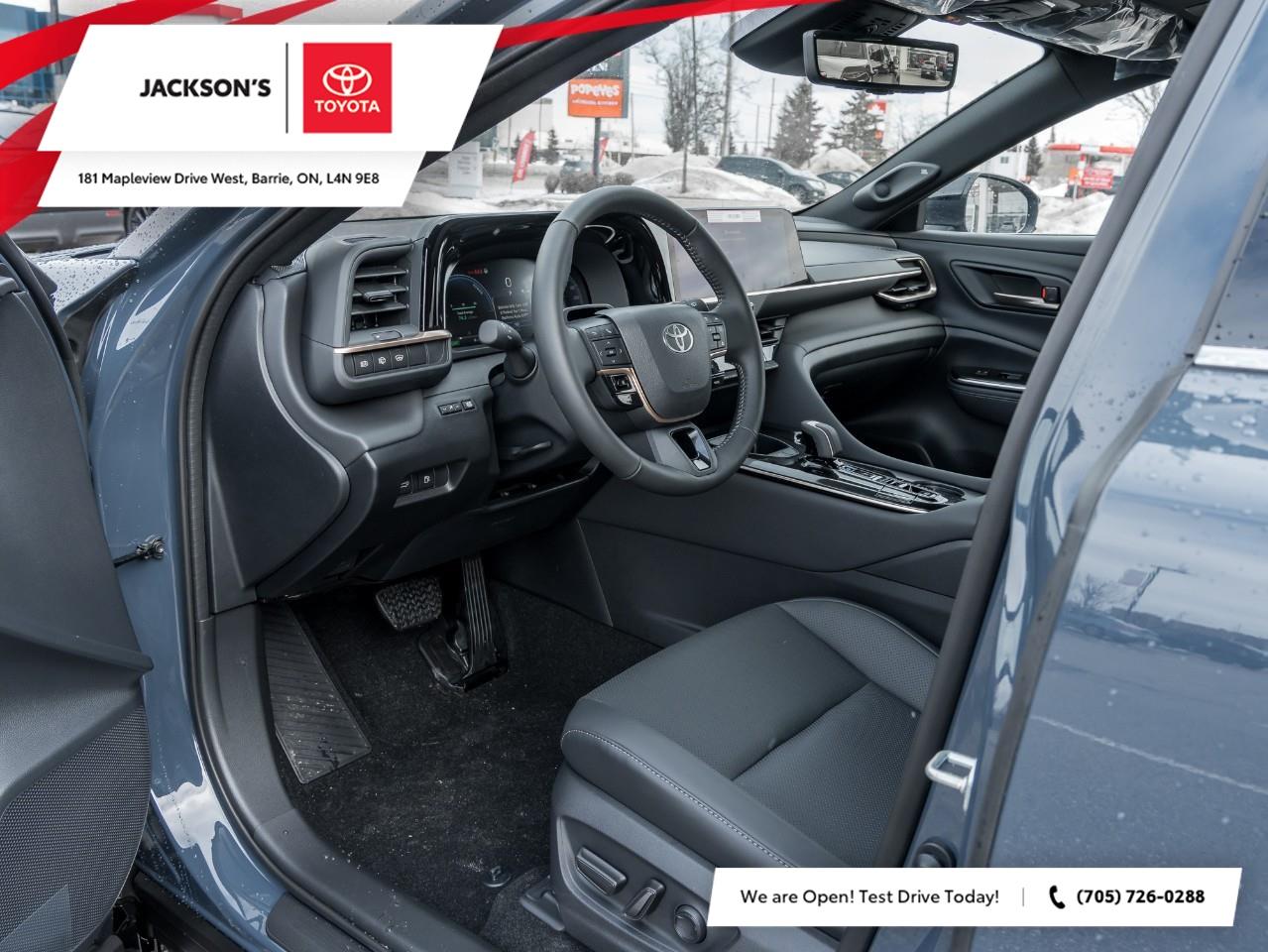 2026 Toyota Crown Signia Limited 4dr All-Wheel Drive Photo