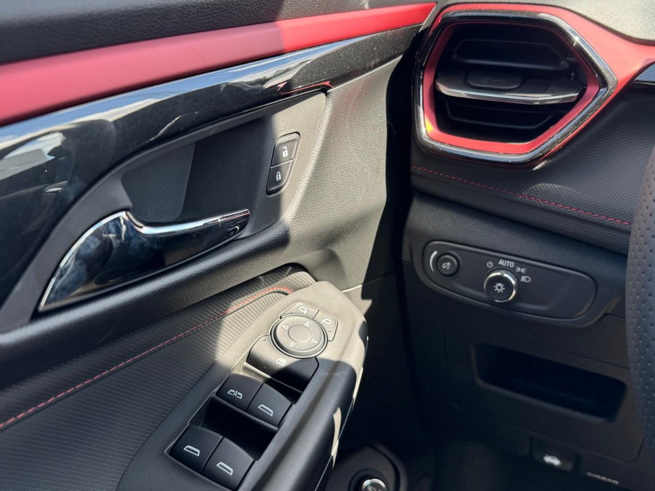 2026 Chevrolet TrailBlazer AWD 4dr RS Photo