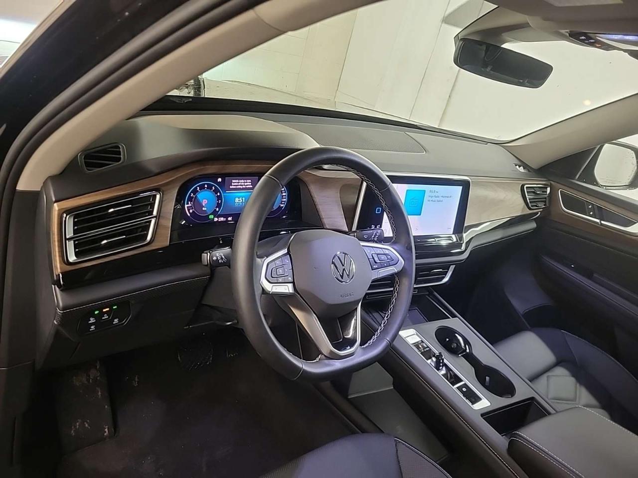 2025 Volkswagen Atlas 2.0 TSI Comfortline 4dr All-Wheel Drive 4MOTION Photo