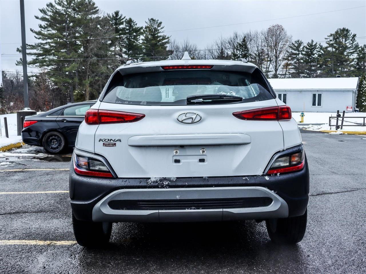 2023 Hyundai KONA 2.0L Preferred 4dr Front-Wheel Drive Photo3