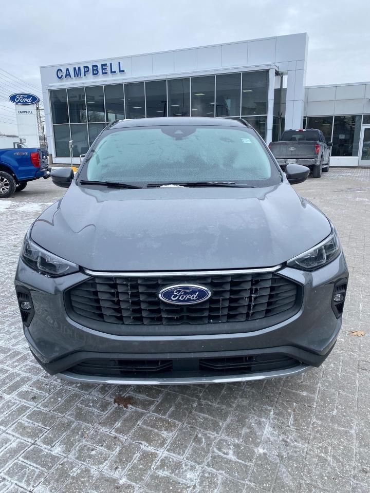 2025 Ford Escape Platinum 4dr All-Wheel Drive Photo