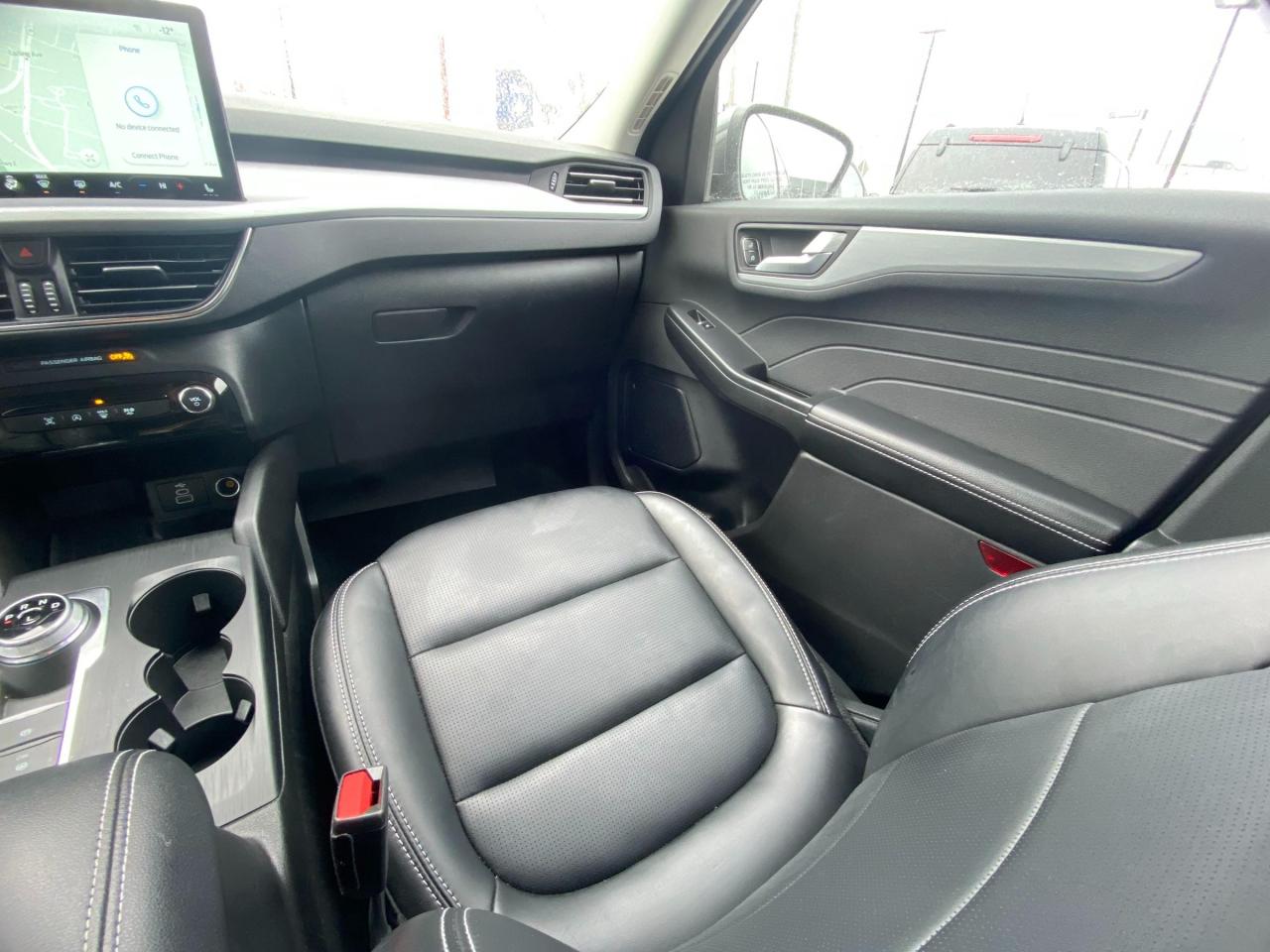 2025 Ford Escape Platinum 4dr All-Wheel Drive Photo