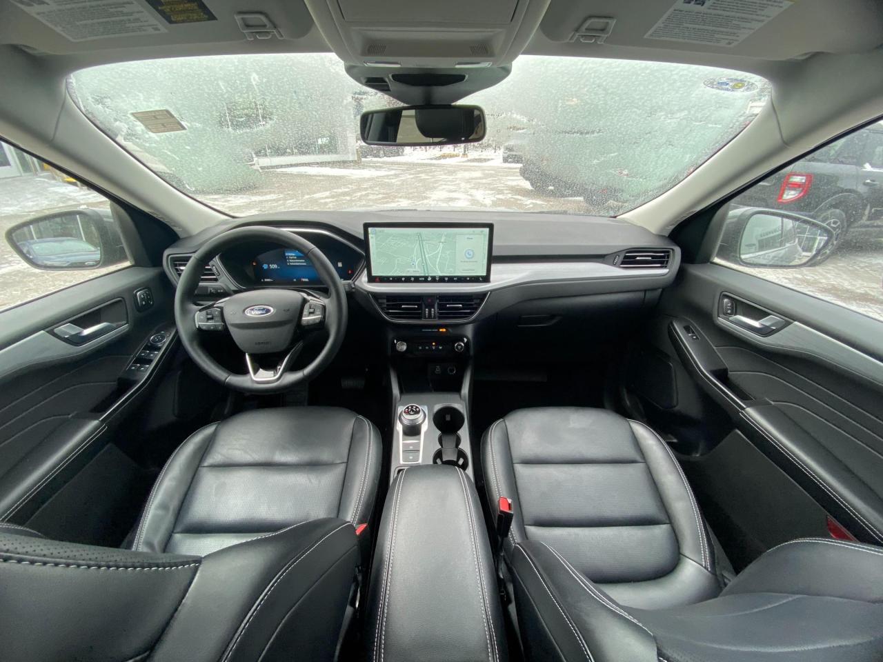 2025 Ford Escape Platinum 4dr All-Wheel Drive Photo