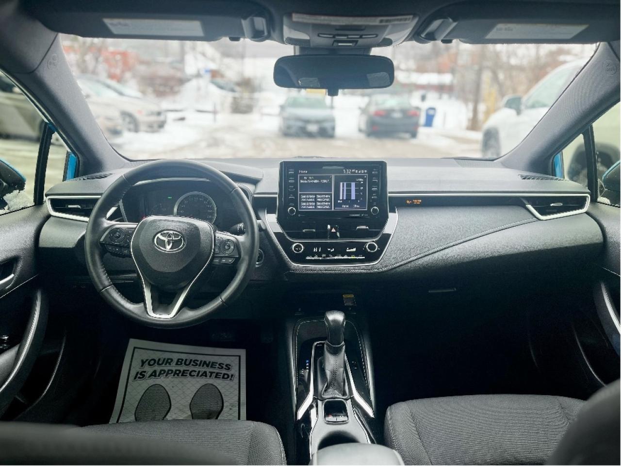 2020 Toyota Corolla Hatchback SE ONE OWNER CERTIFIED Photo