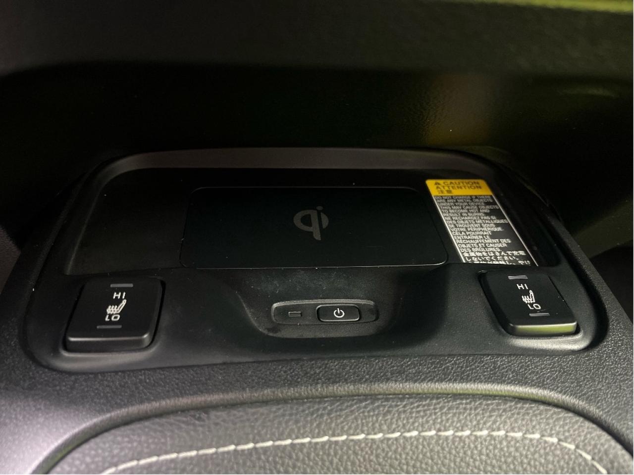 2020 Toyota Corolla Hatchback SE ONE OWNER CERTIFIED Photo