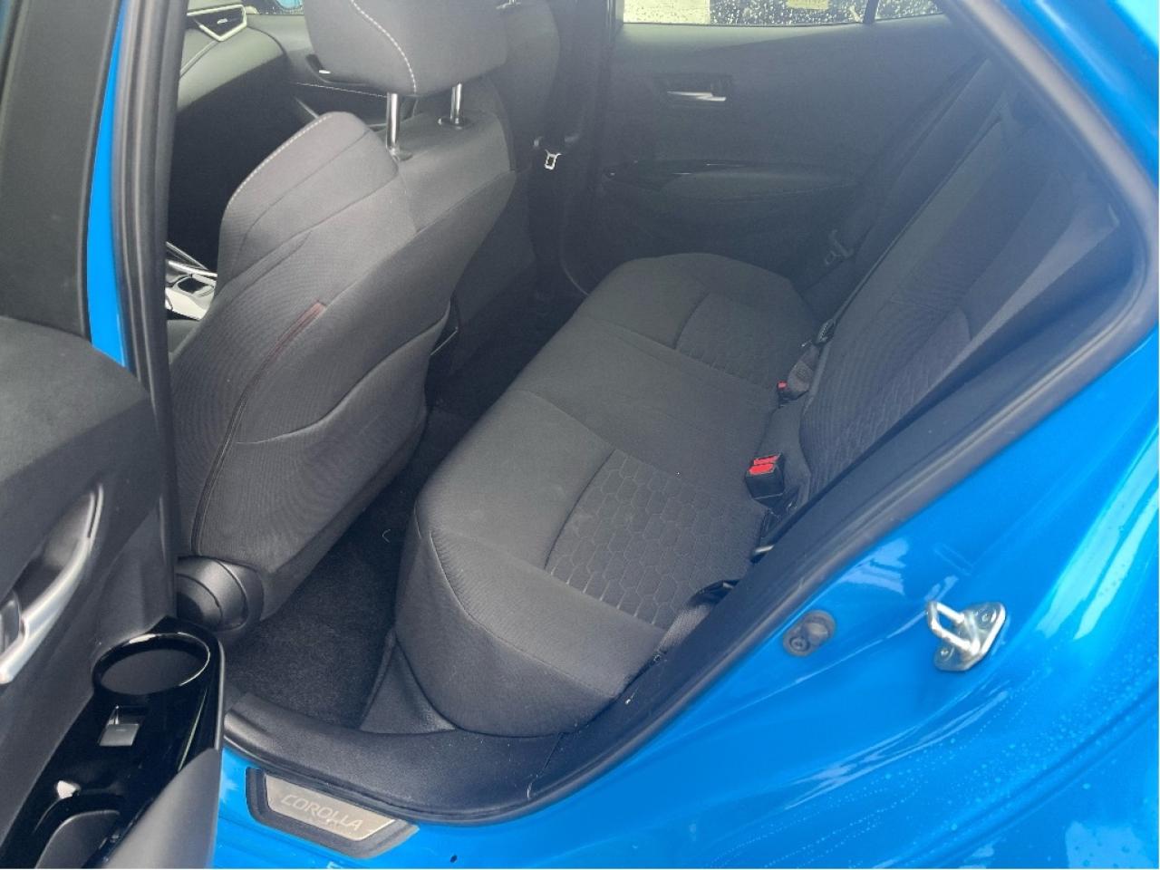 2020 Toyota Corolla Hatchback SE ONE OWNER CERTIFIED Photo