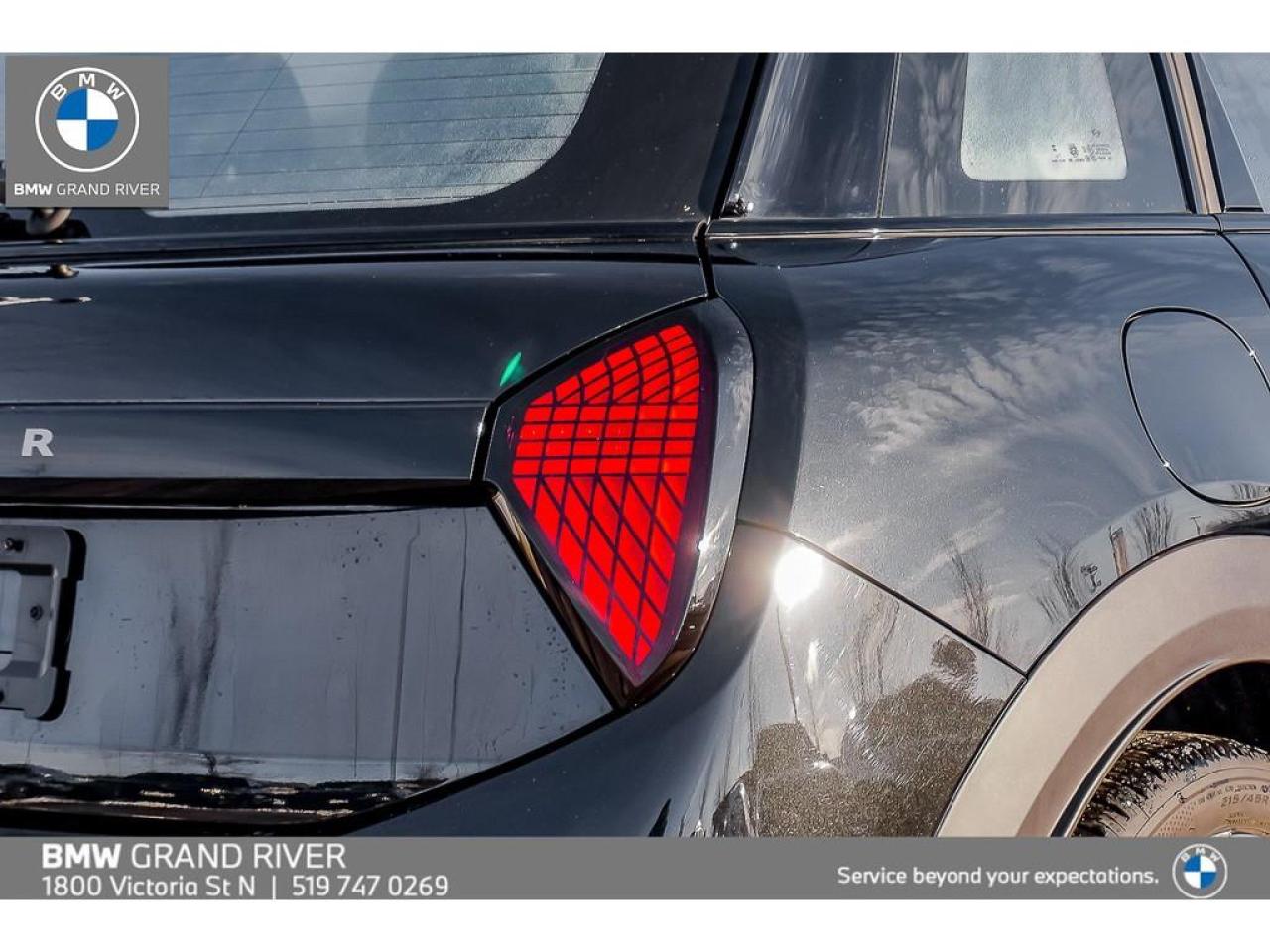 2025 MINI 5 Door Cooper C 4dr Hatchback Photo4