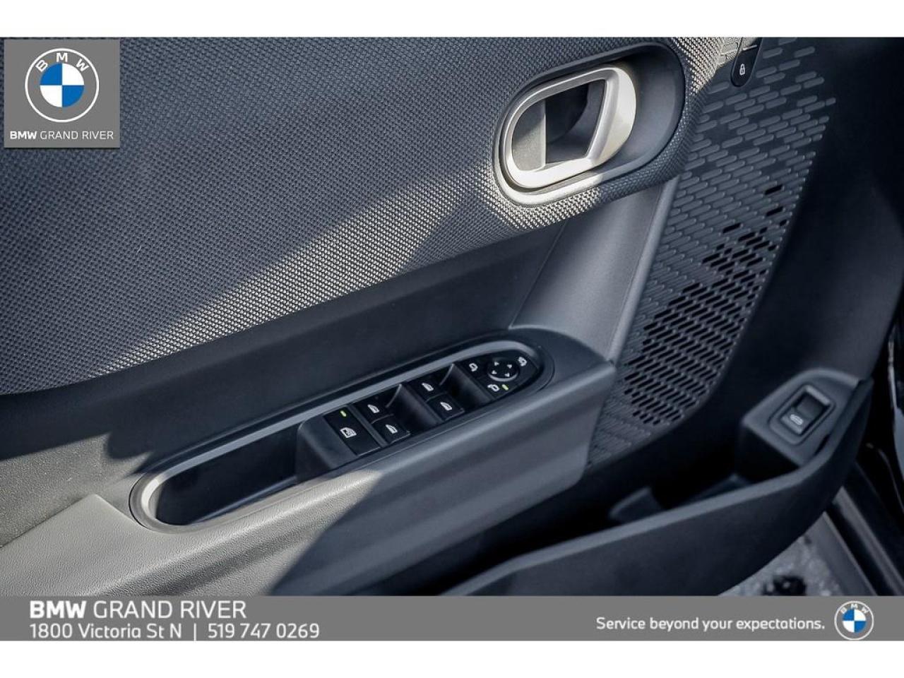 2025 MINI 5 Door Cooper C 4dr Hatchback Photo