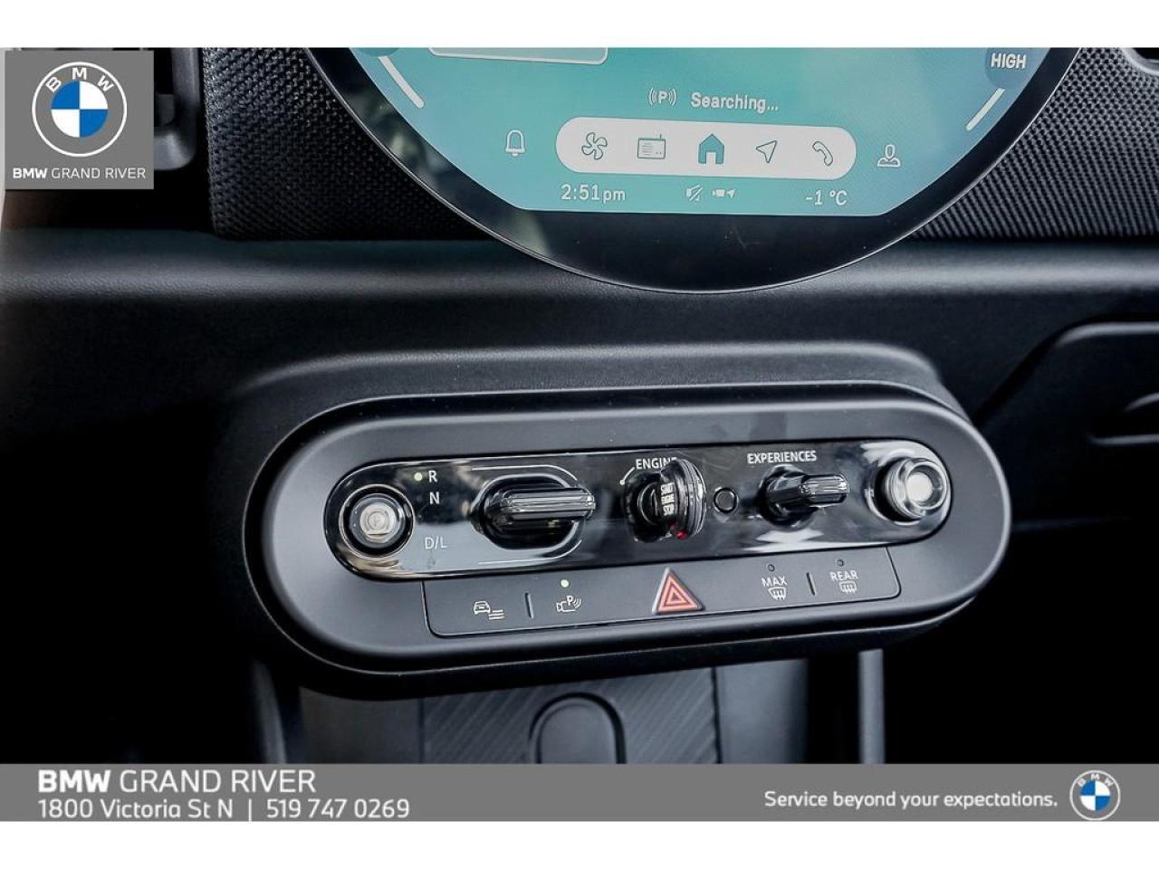 2025 MINI 5 Door Cooper C 4dr Hatchback Photo