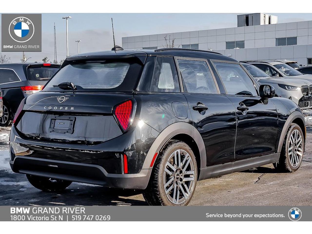 2025 MINI 5 Door Cooper C 4dr Hatchback Photo3