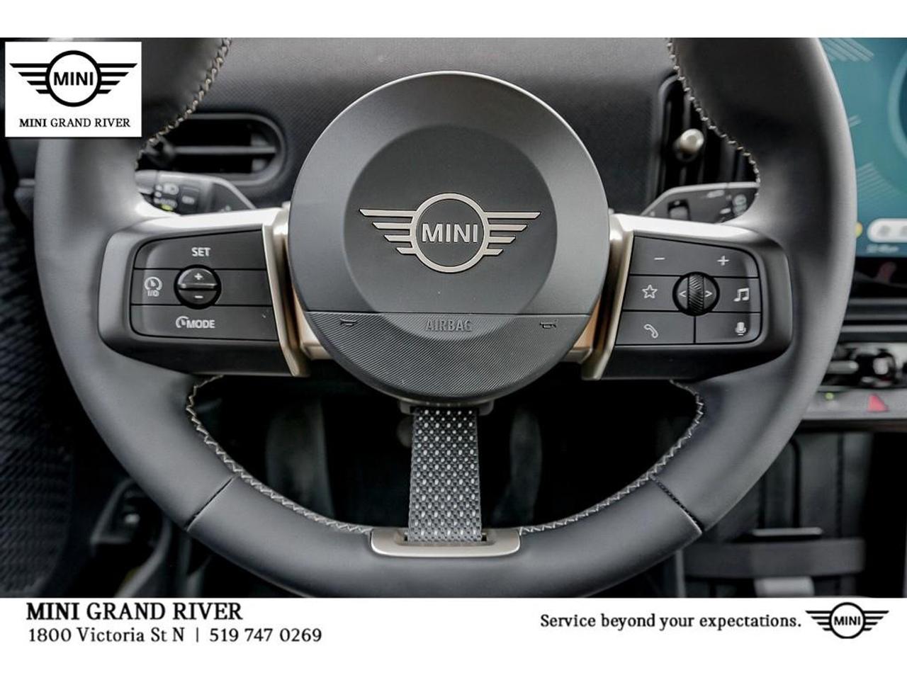 2025 MINI 5 Door Cooper C 4dr Hatchback Photo