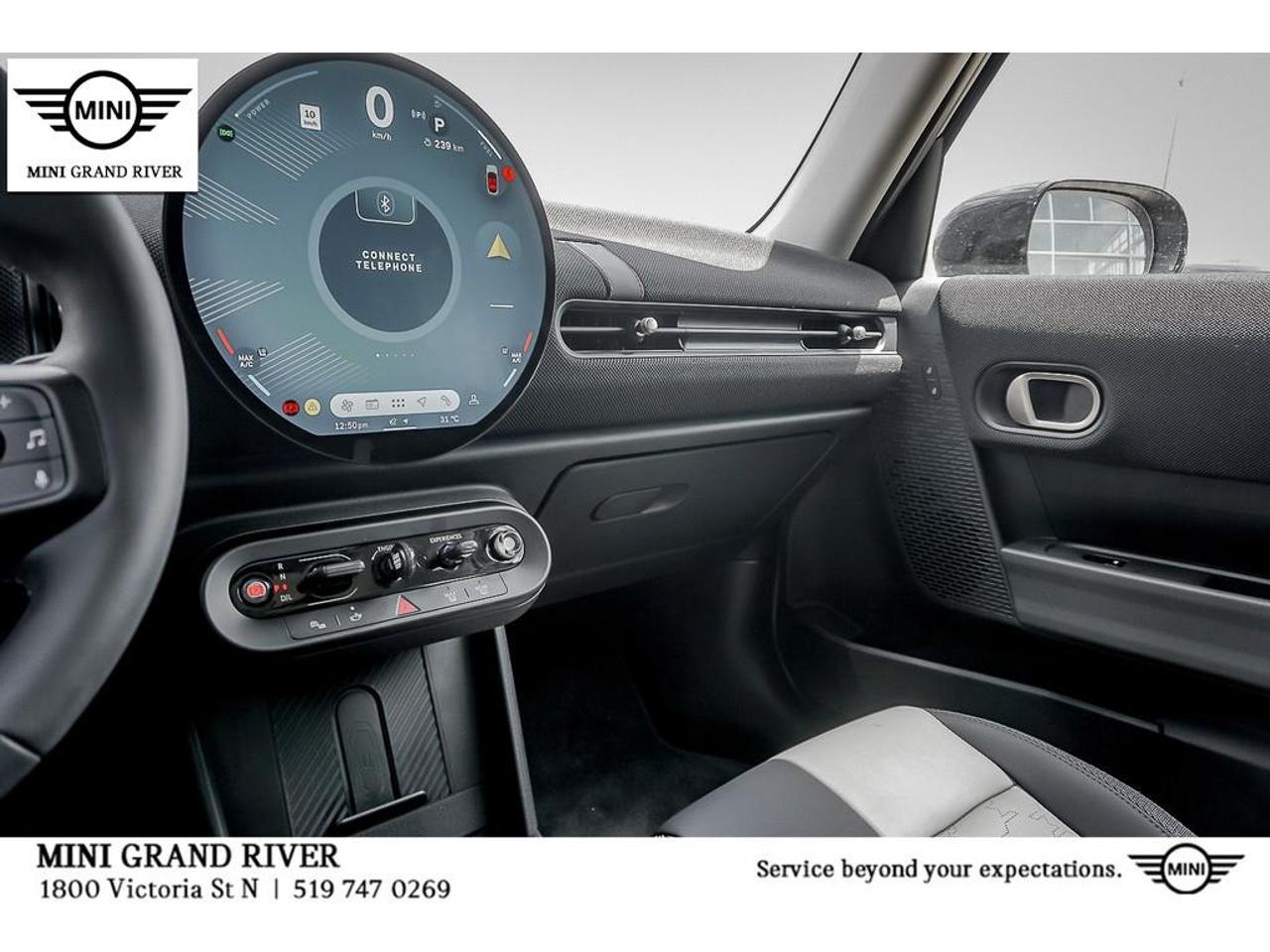 2025 MINI 5 Door Cooper C 4dr Hatchback Photo