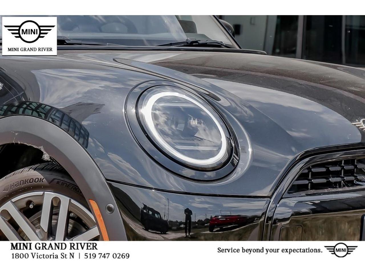 2025 MINI 5 Door Cooper C 4dr Hatchback Photo
