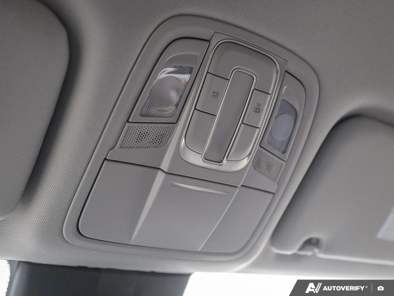 2019 Hyundai Santa Fe Preferred 2.4 (A8) 4dr All-Wheel Drive Photo