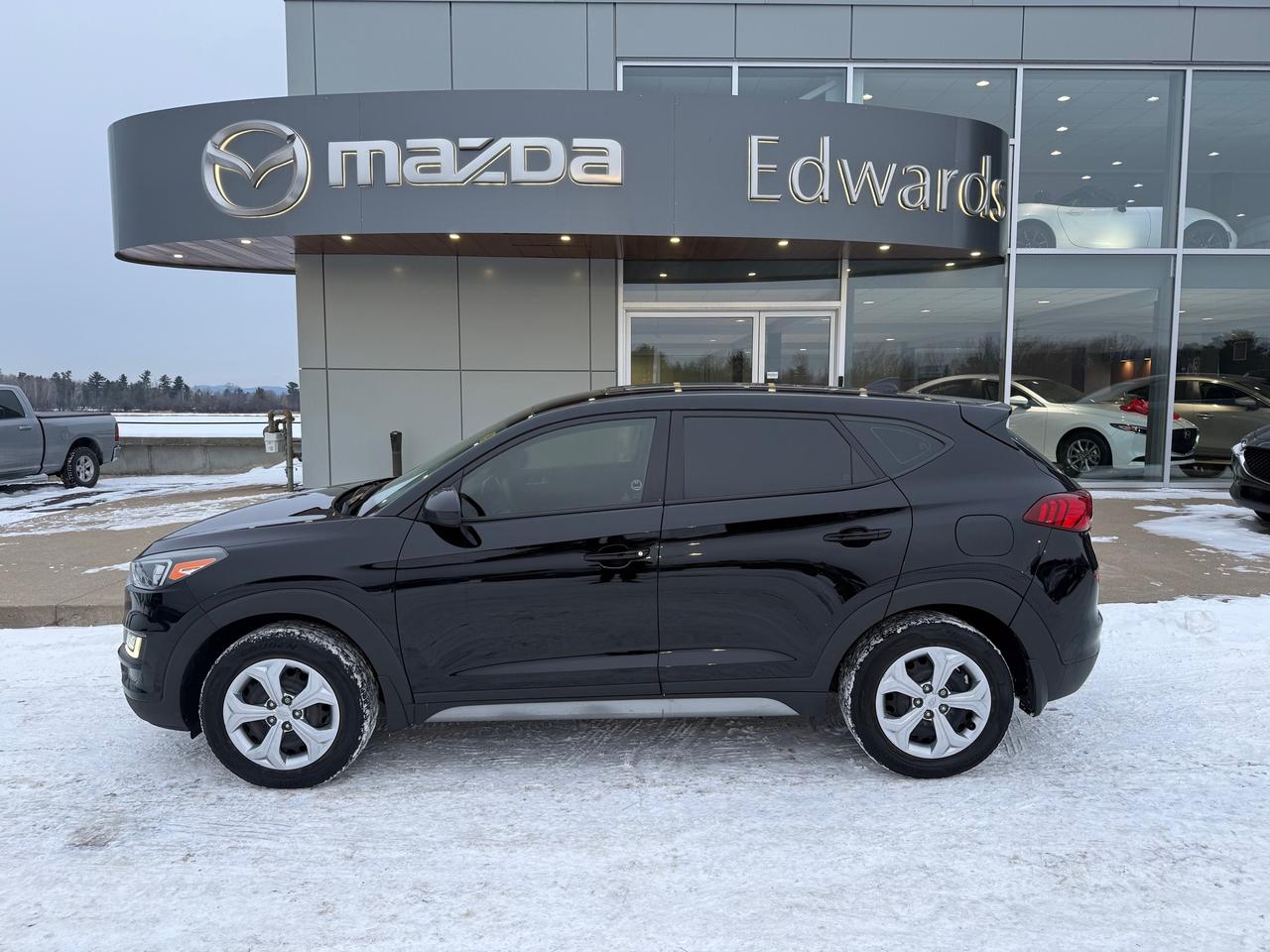 2019 Hyundai Tucson Essential 4dr Front-Wheel Drive Photo0