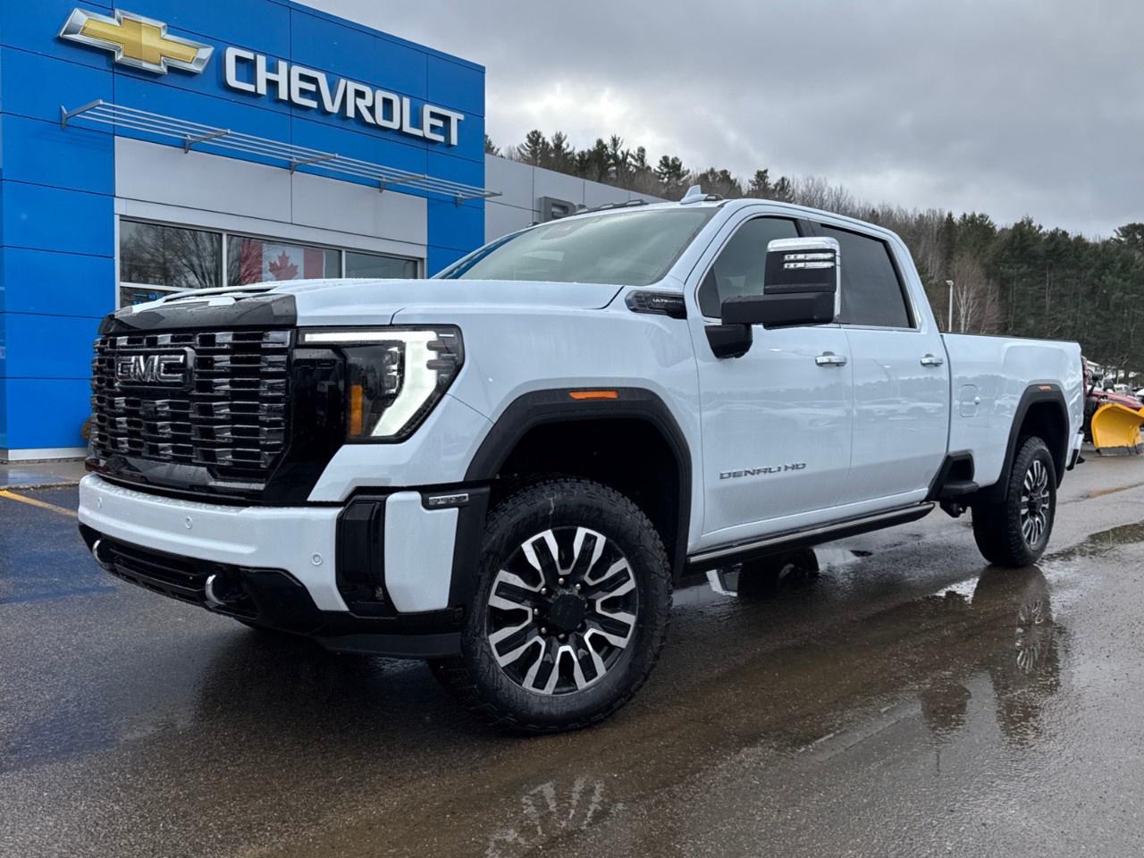 2026 GMC Sierra 3500HD 4WD Crew Cab Long Box Denali Ultimate Photo0