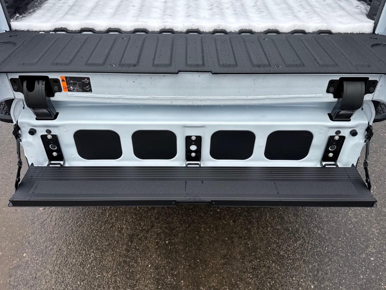 2026 GMC Sierra 3500HD 4WD Crew Cab Long Box Denali Ultimate Photo