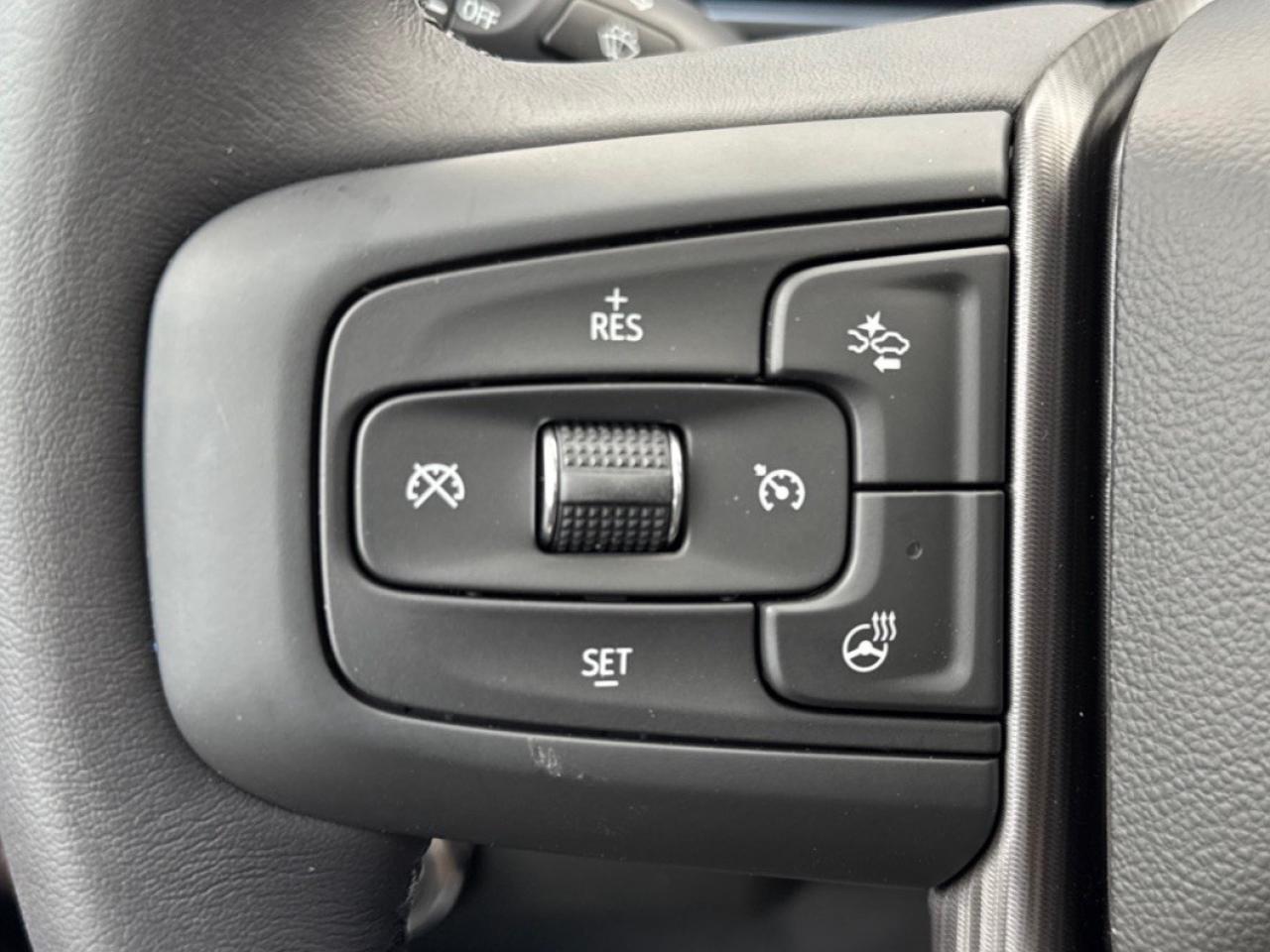 2026 GMC Sierra 3500HD 4WD Crew Cab Long Box Denali Ultimate Photo