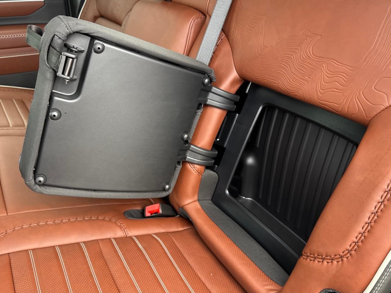 2026 GMC Sierra 3500HD 4WD Crew Cab Long Box Denali Ultimate Photo