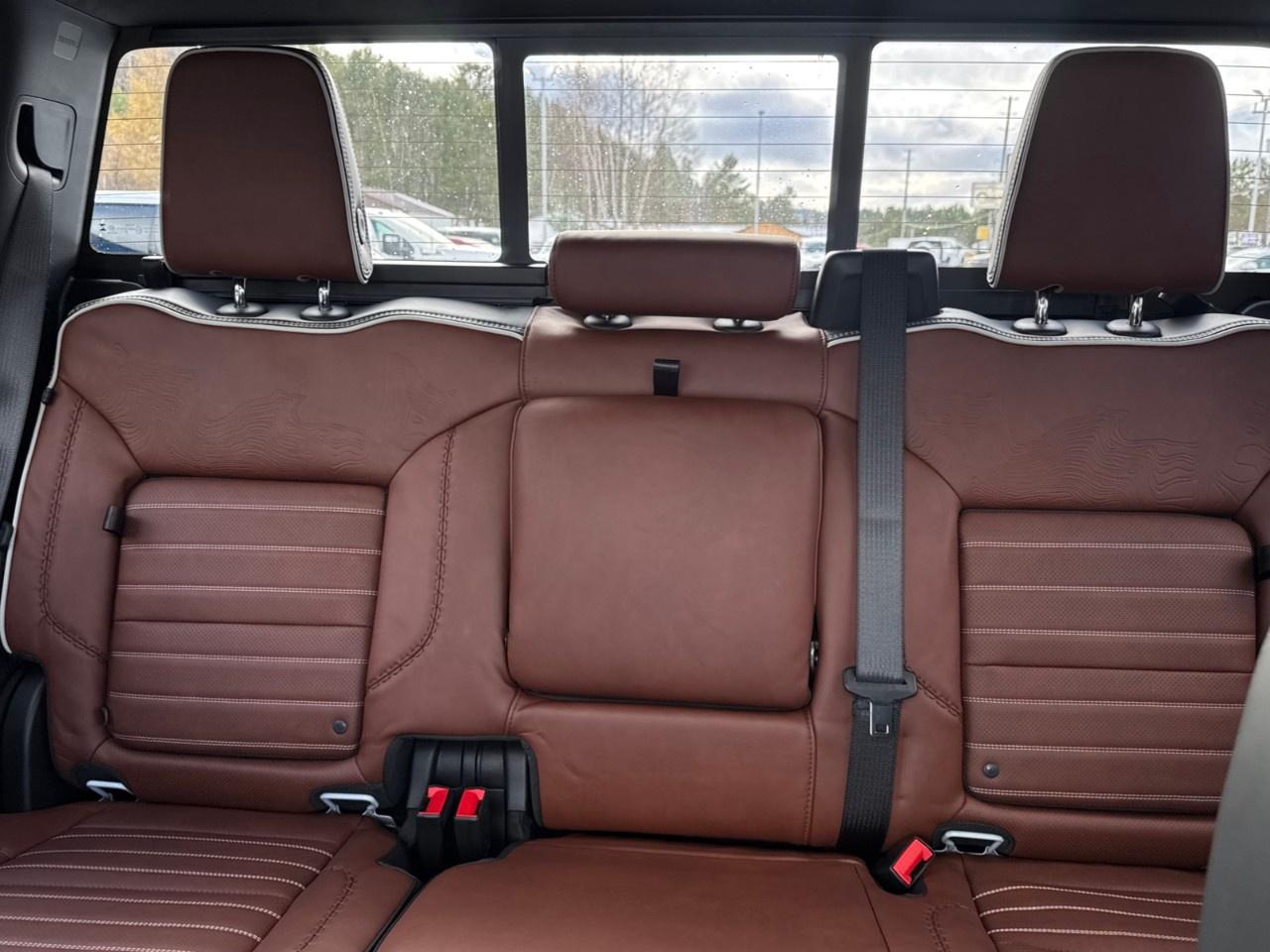 2026 GMC Sierra 3500HD 4WD Crew Cab Long Box Denali Ultimate Photo