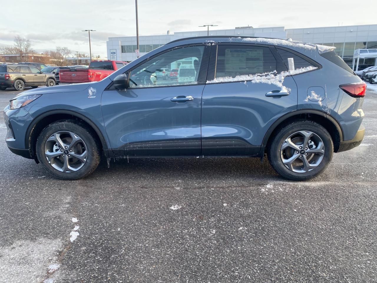 2025 Ford Escape ST-Line 4dr All-Wheel Drive Photo