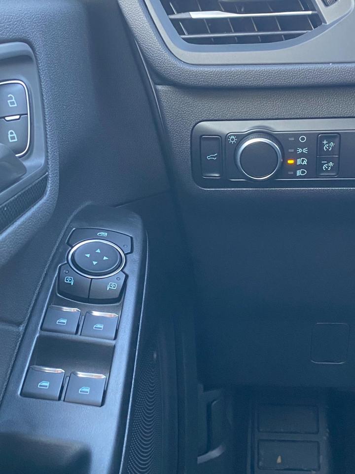 2025 Ford Escape ST-Line 4dr All-Wheel Drive Photo