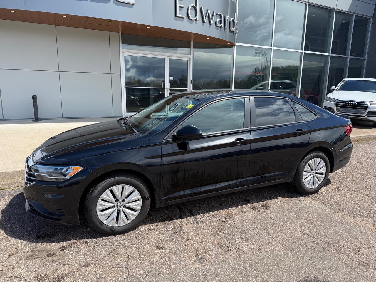 2019 Volkswagen Jetta 1.4 TSI Comfortline (M6) 4dr Sedan Photo