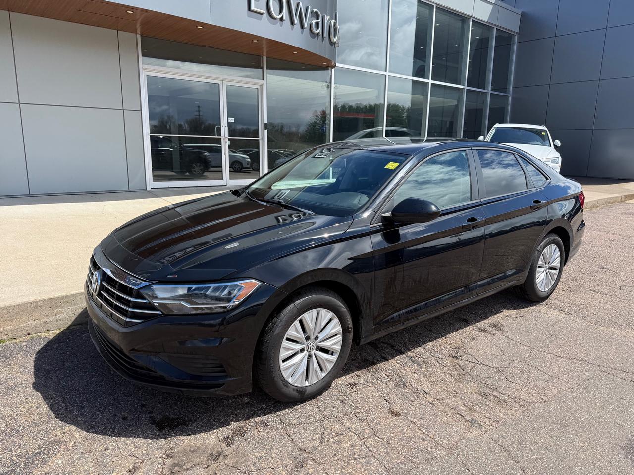 2019 Volkswagen Jetta 1.4 TSI Comfortline (M6) 4dr Sedan Photo3