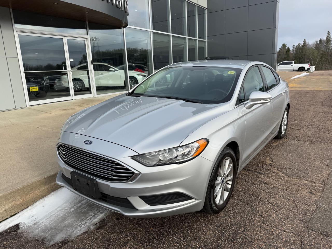 2017 Ford Fusion SE 4dr Front-wheel Drive Sedan Photo3