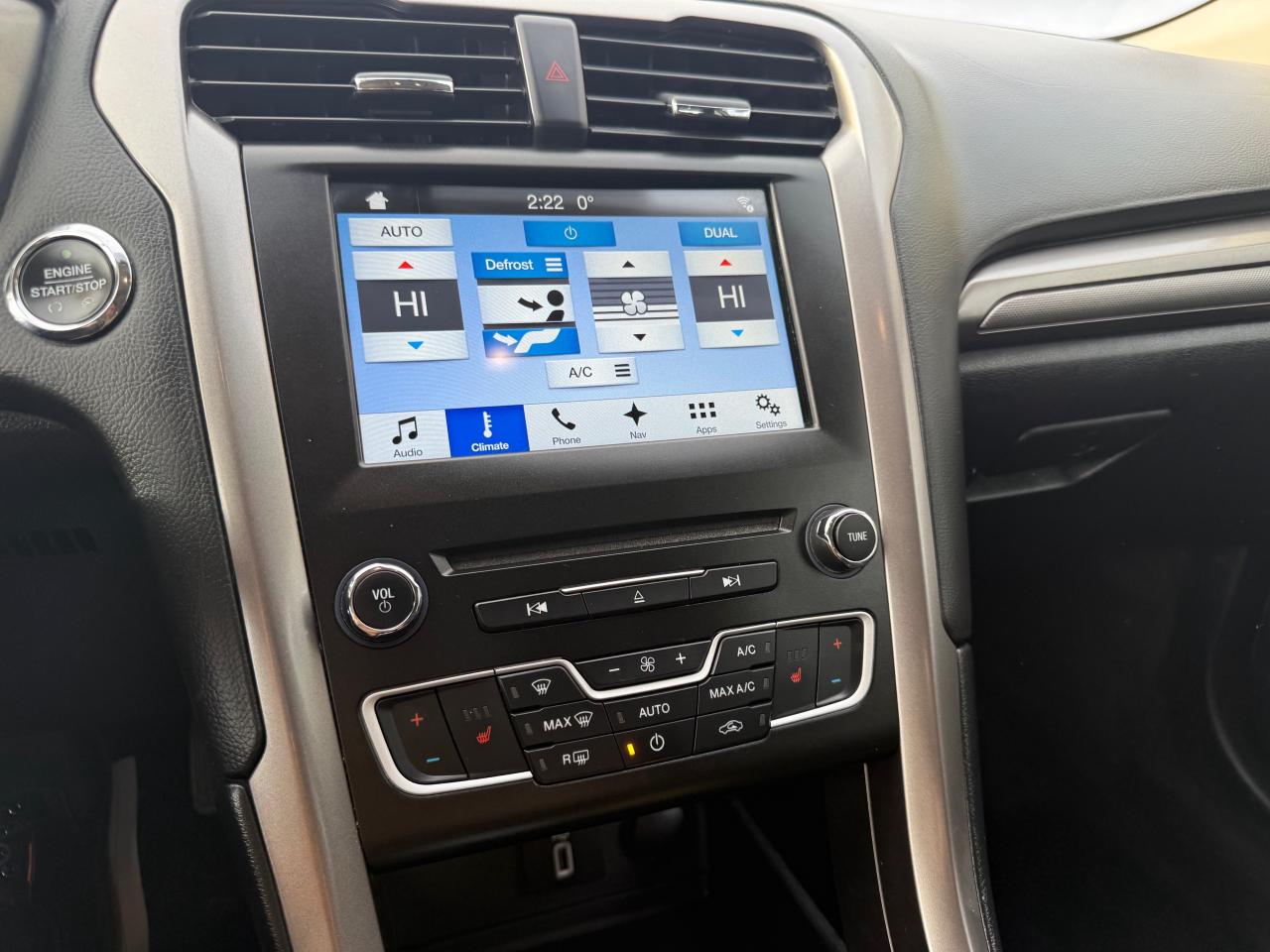 2017 Ford Fusion SE 4dr Front-wheel Drive Sedan Photo