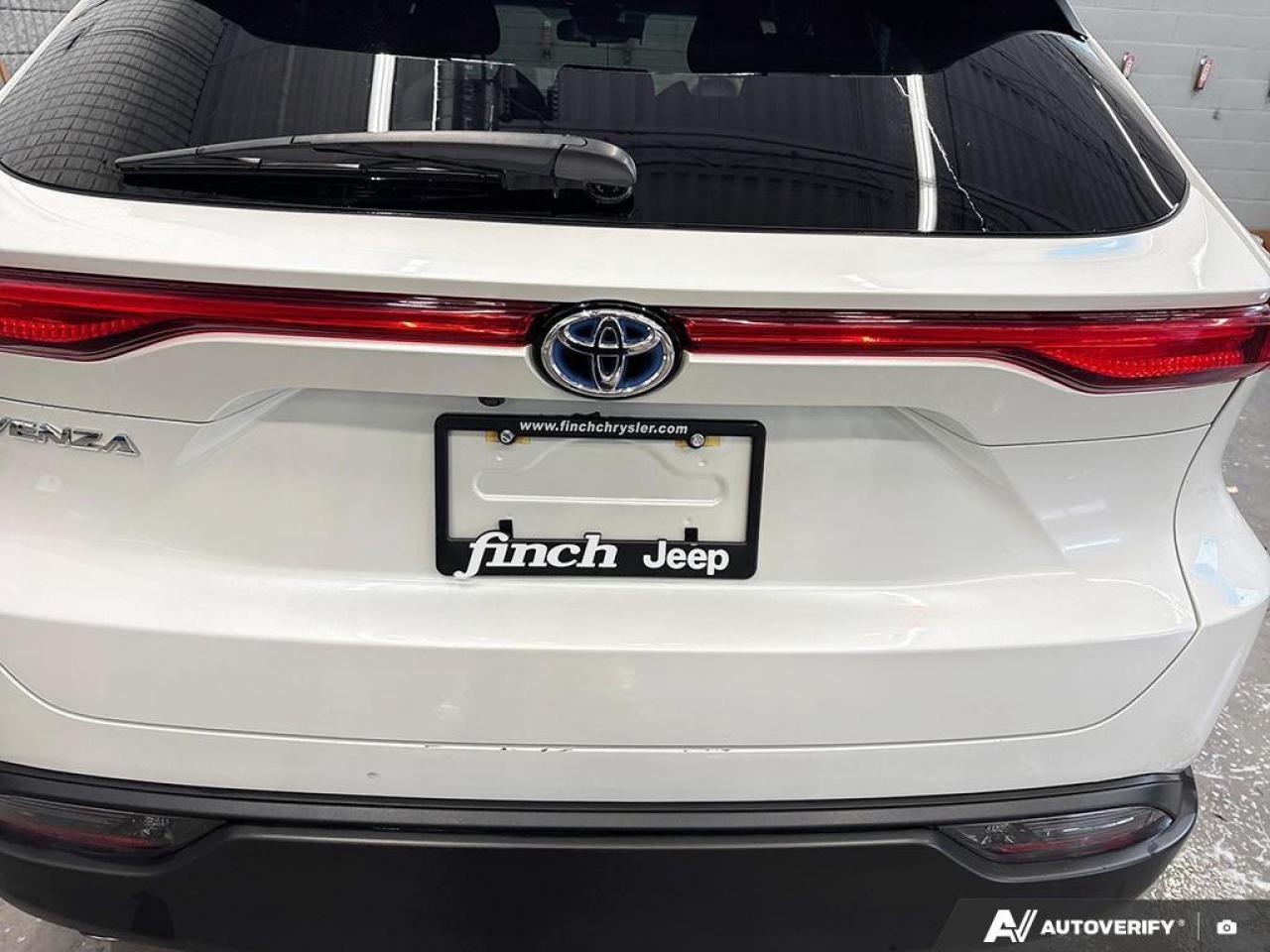 2024 Toyota Venza  Photo