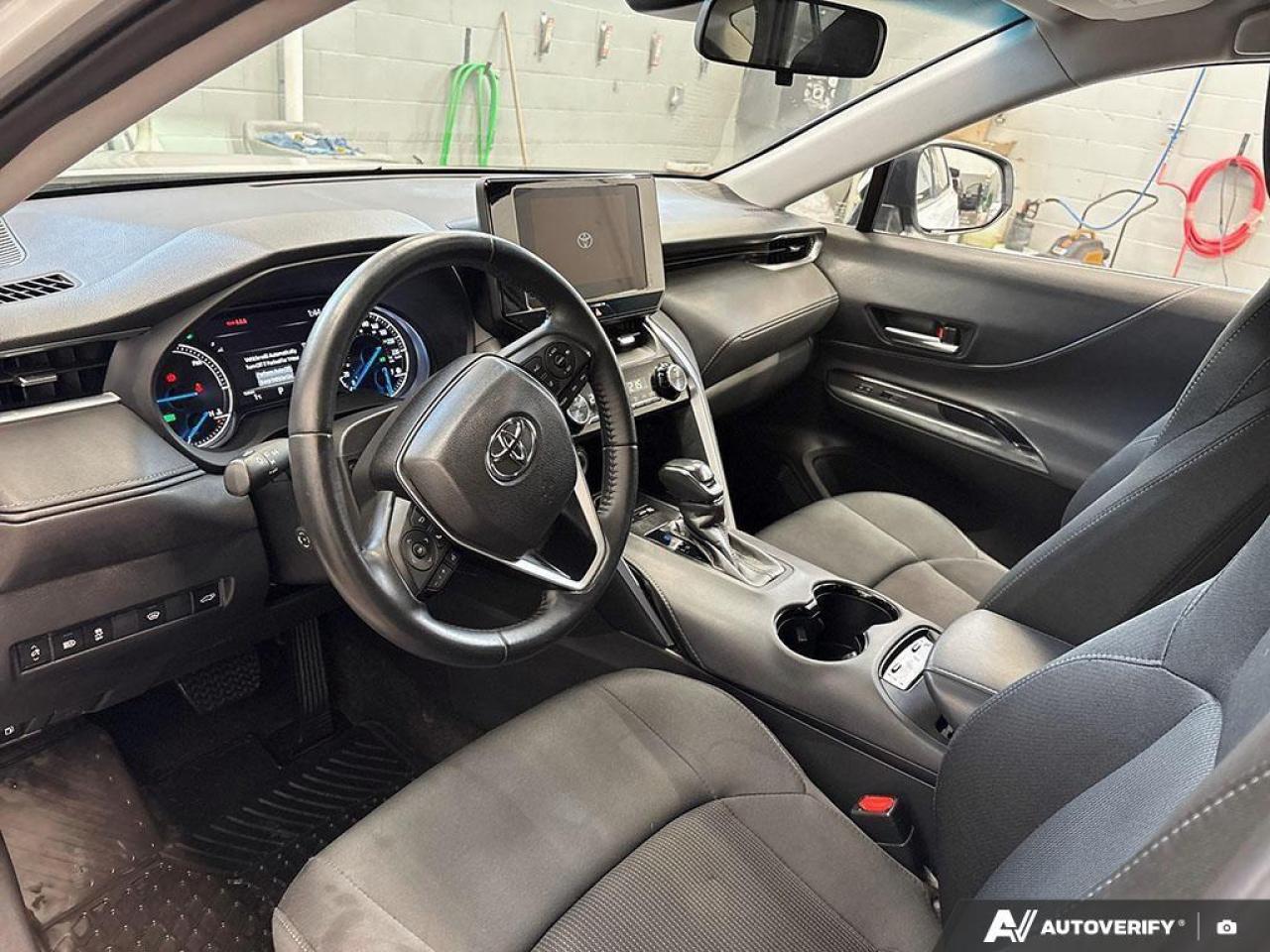 2024 Toyota Venza  Photo