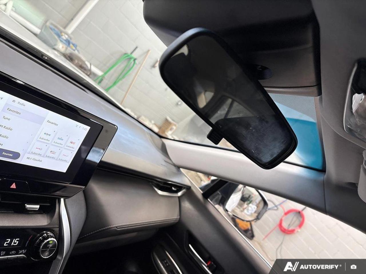 2024 Toyota Venza  Photo