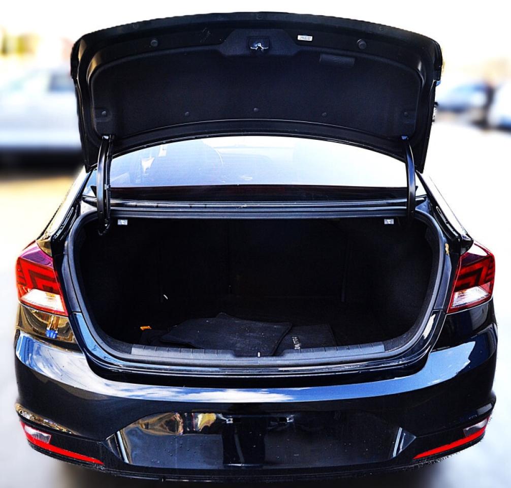 2019 Hyundai Elantra SEL 2.0L Automatic Photo