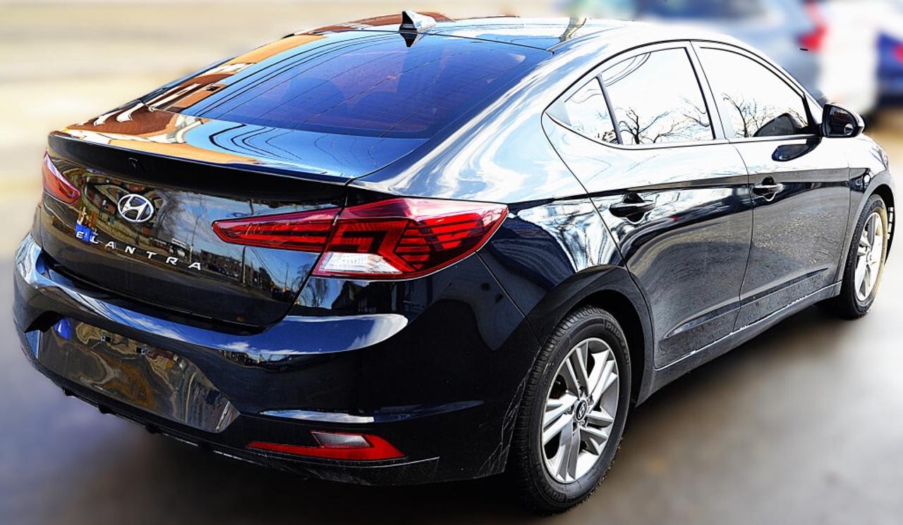 2019 Hyundai Elantra SEL 2.0L Automatic Photo4