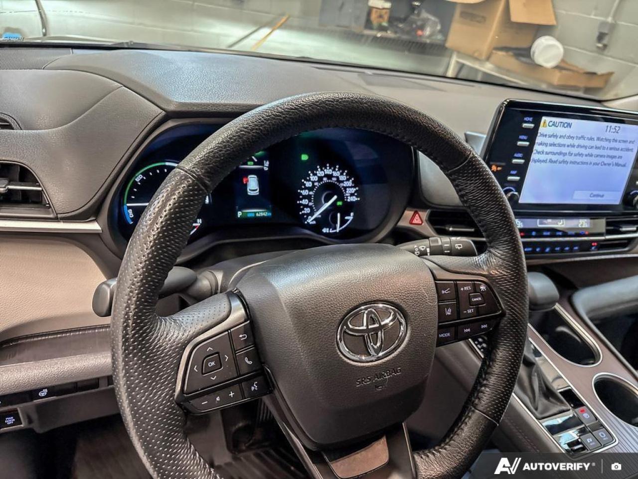 2024 Toyota Sienna  Photo