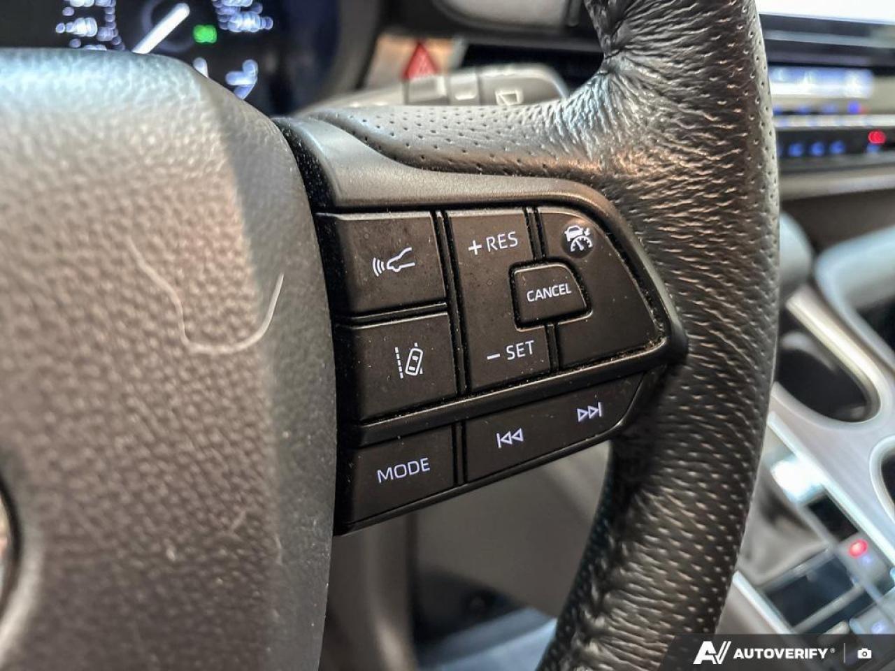 2024 Toyota Sienna  Photo