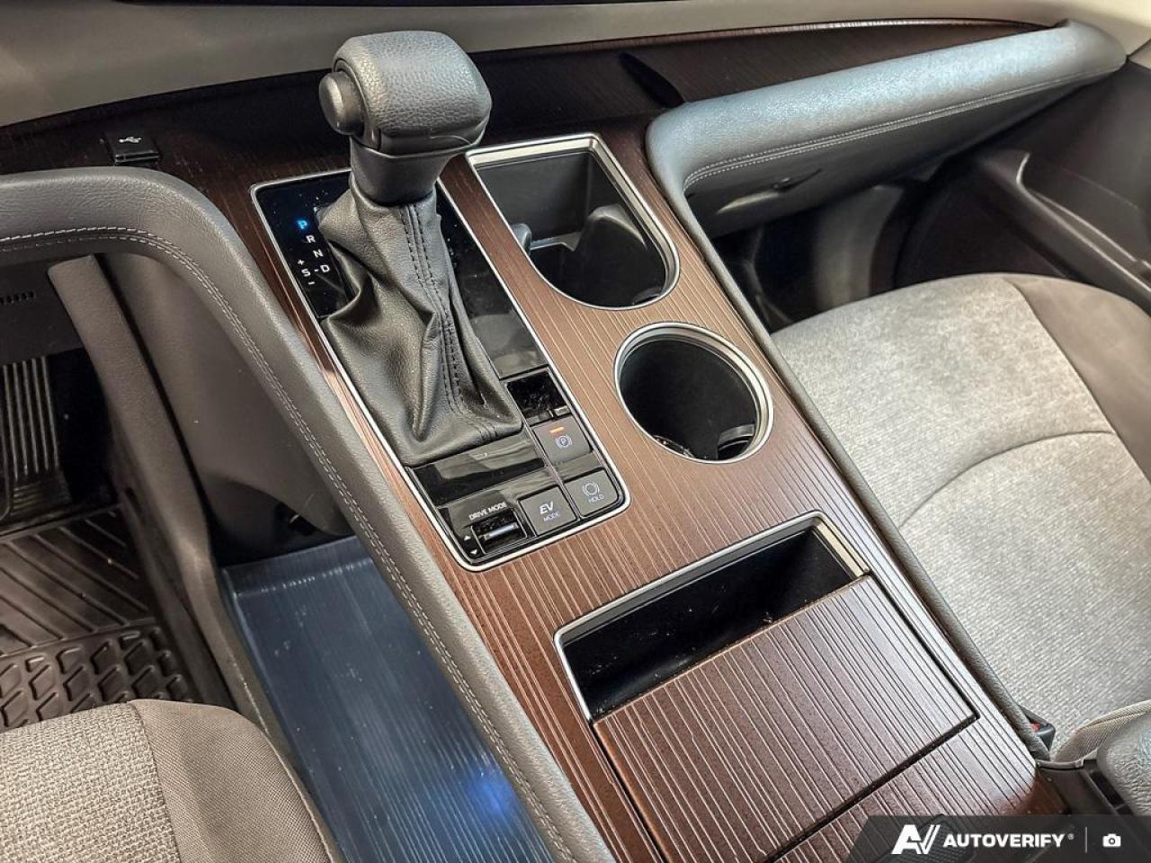 2024 Toyota Sienna  Photo