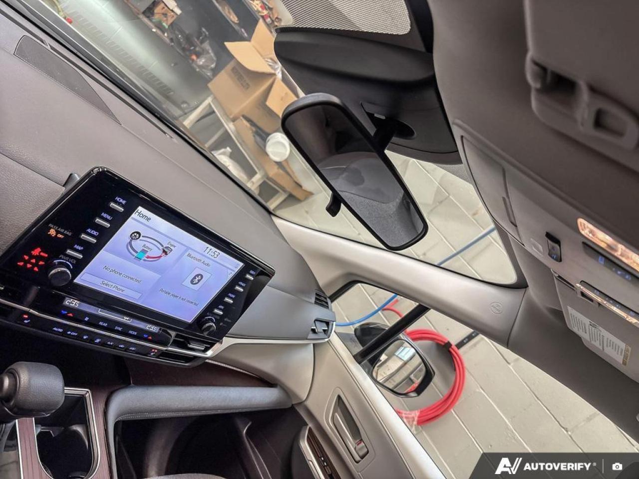 2024 Toyota Sienna  Photo