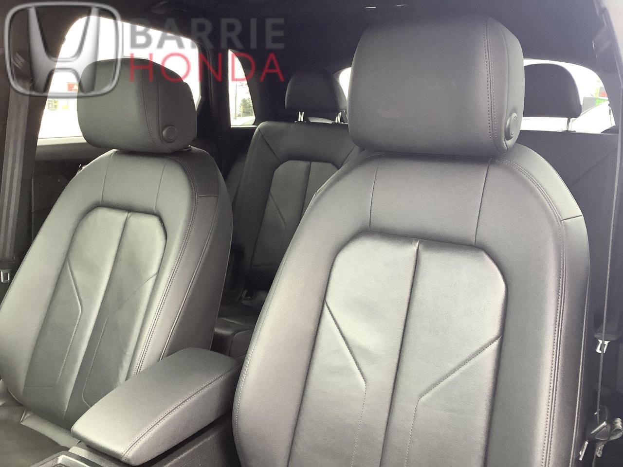 2022 Audi Q3 45 Komfort 4dr All-Wheel Drive quattro Sport Utility Photo4