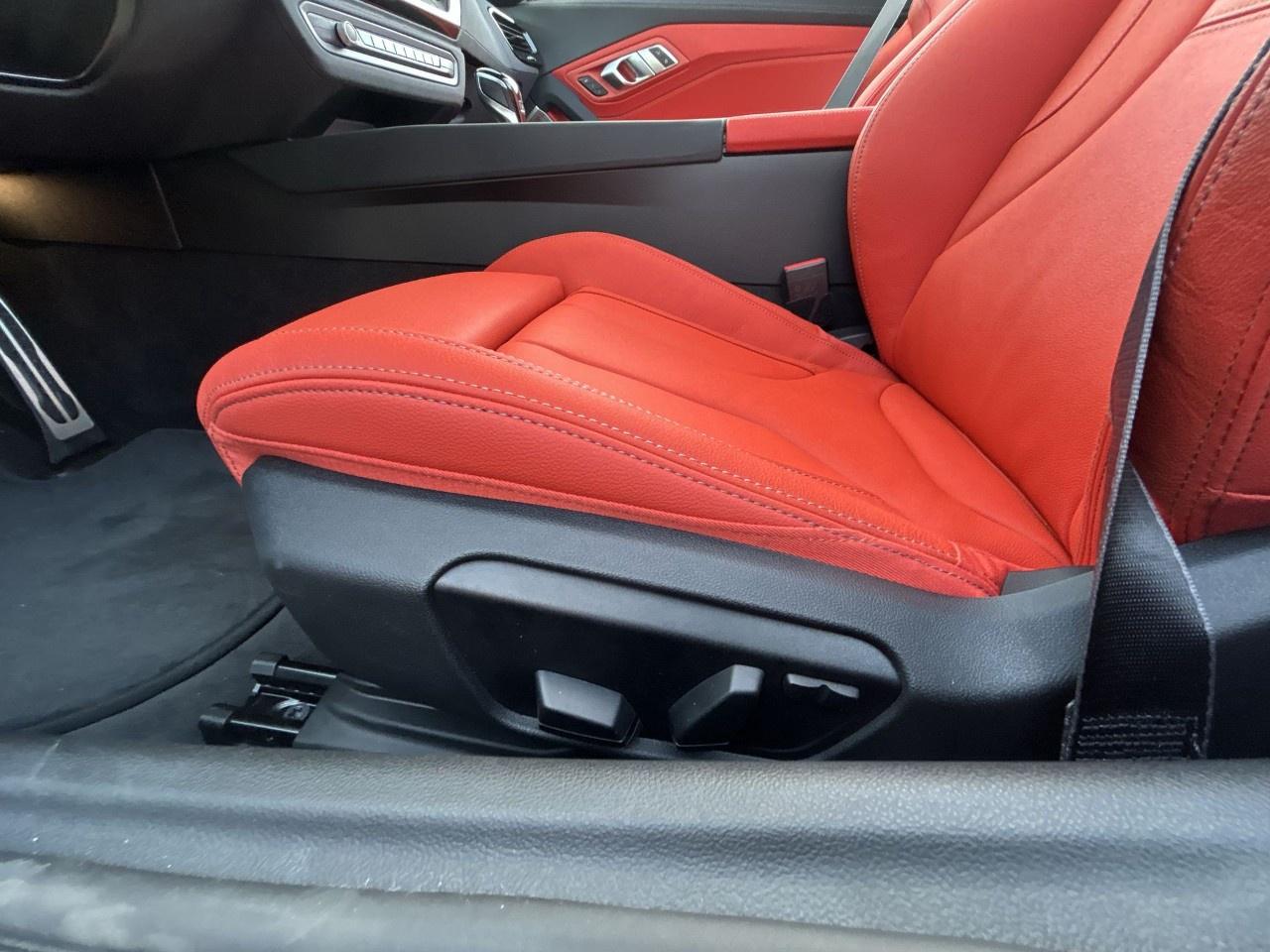 2025 BMW Z4 sDrive30i Roadster Photo