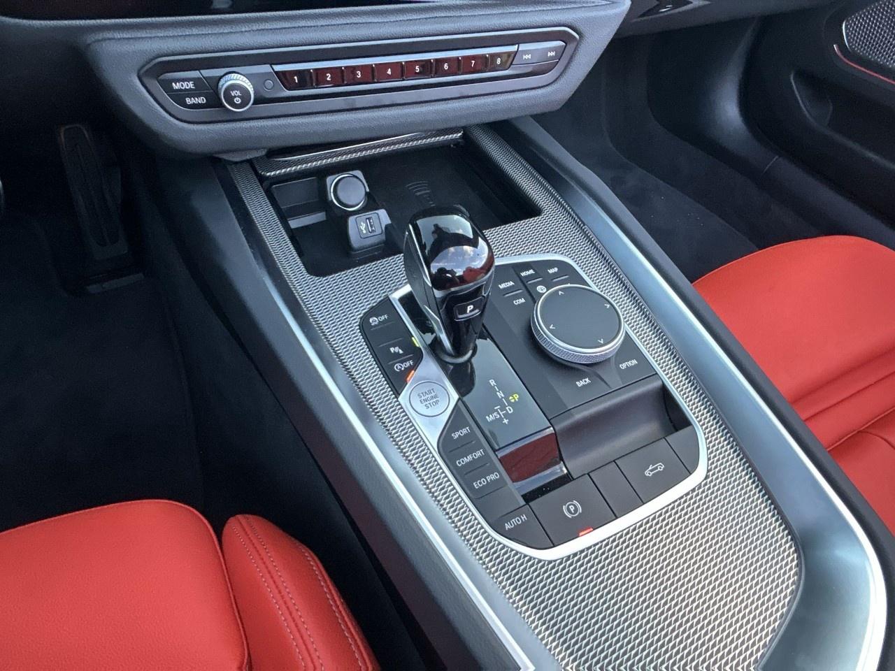 2025 BMW Z4 sDrive30i Roadster Photo