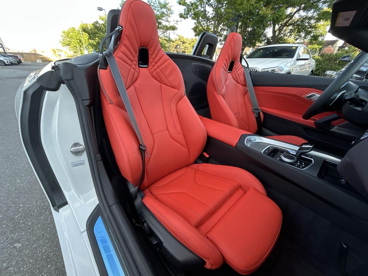 2025 BMW Z4 sDrive30i Roadster Photo