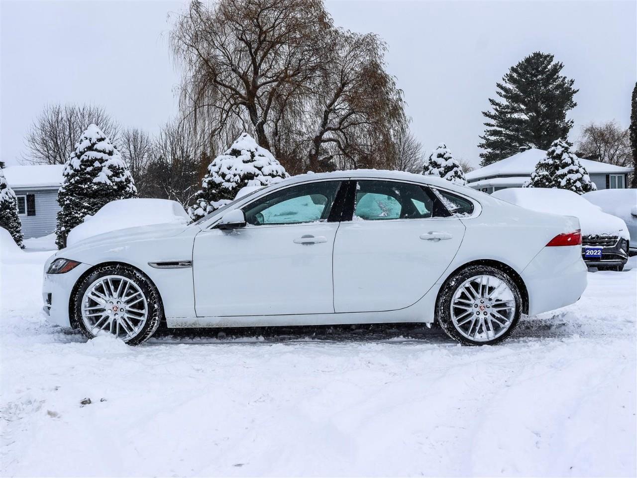 2018 Jaguar XF 25t Prestige 4dr All-Wheel Drive Sedan Photo4