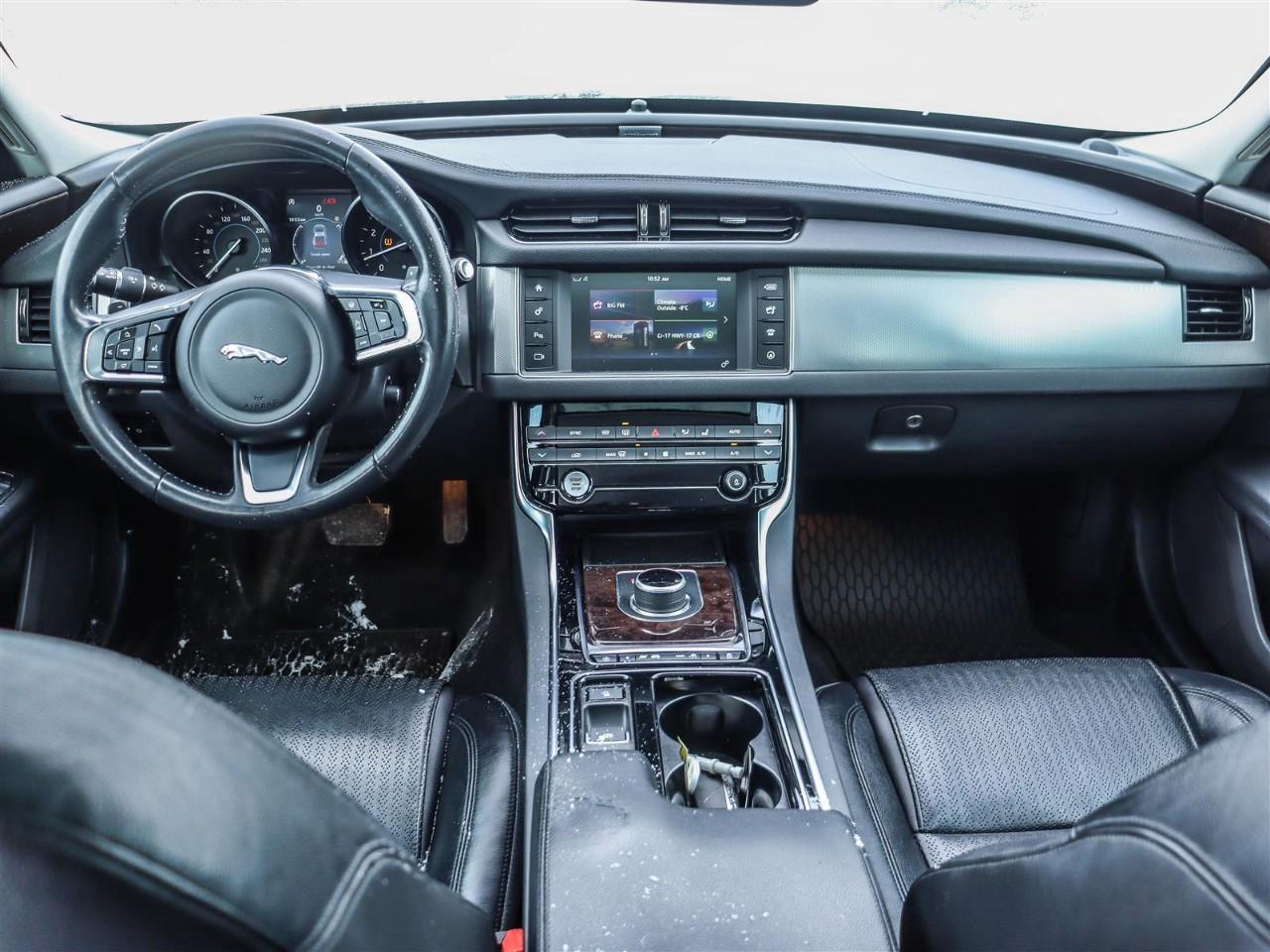 2018 Jaguar XF 25t Prestige 4dr All-Wheel Drive Sedan Photo