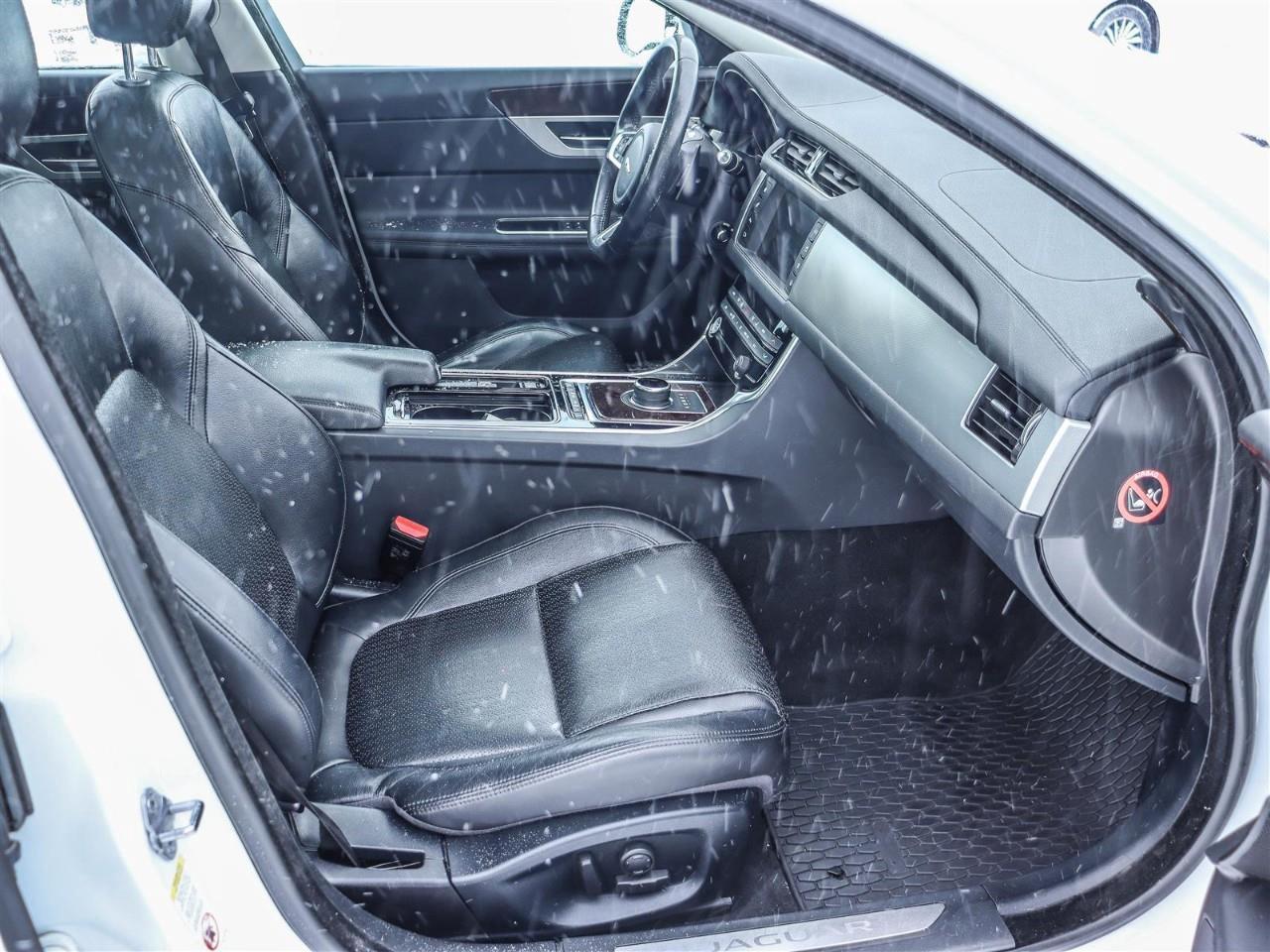 2018 Jaguar XF 25t Prestige 4dr All-Wheel Drive Sedan Photo