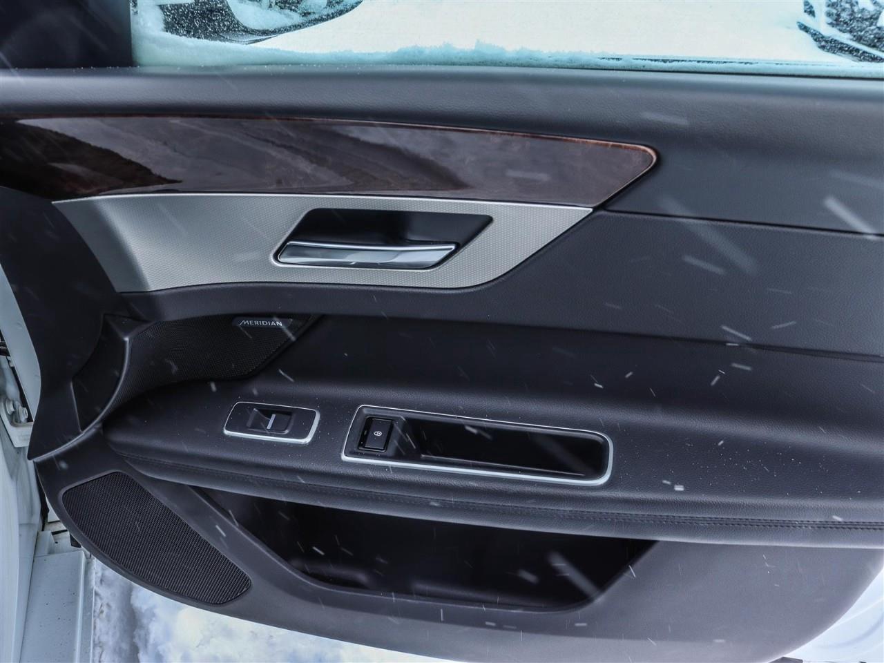 2018 Jaguar XF 25t Prestige 4dr All-Wheel Drive Sedan Photo