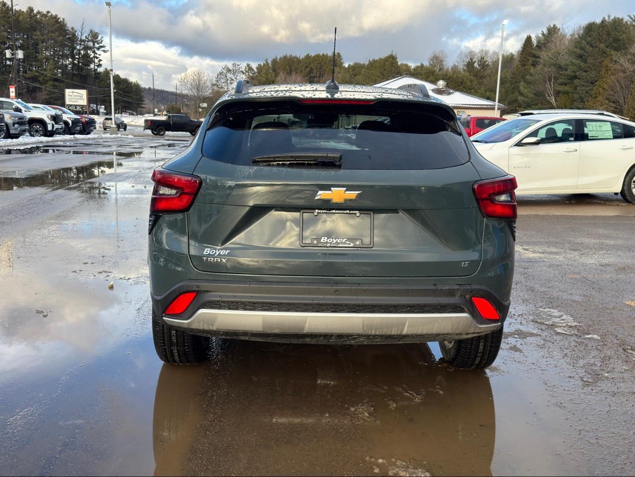 2026 Chevrolet Trax Fwd 4dr Lt Photo