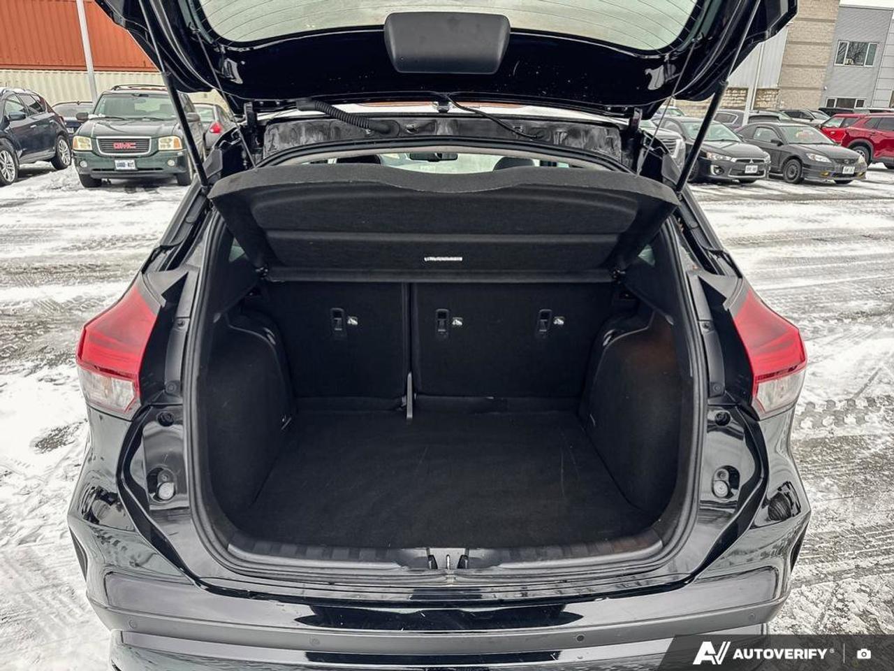 2024 Nissan Kicks SR PREMIUM   Leather Seats   360 View Camera   App Photo