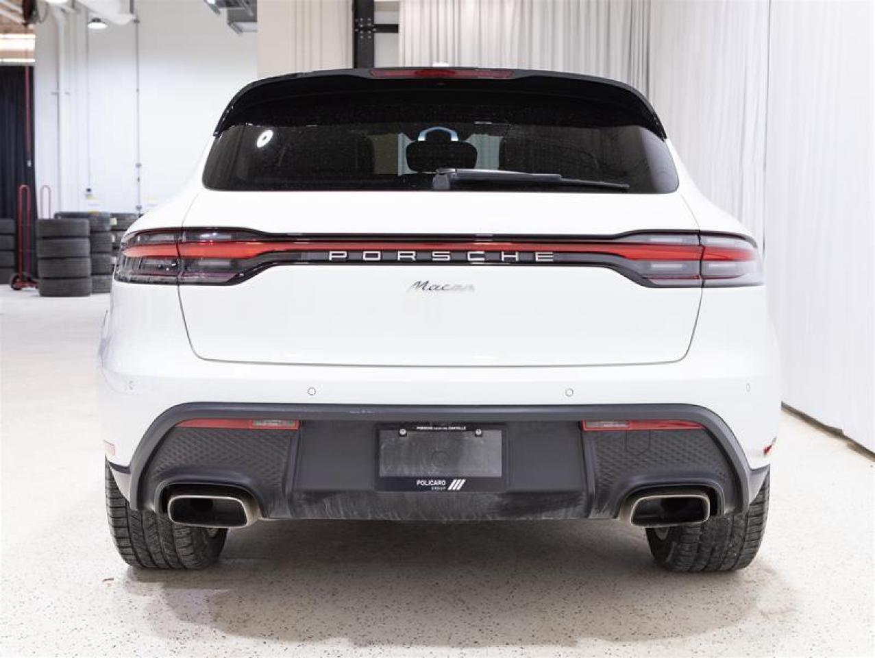 2023 Porsche Macan  Photo